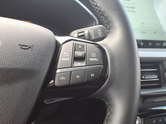 Certified 2025 Ford Escape Platinum AWD/4WD image 16