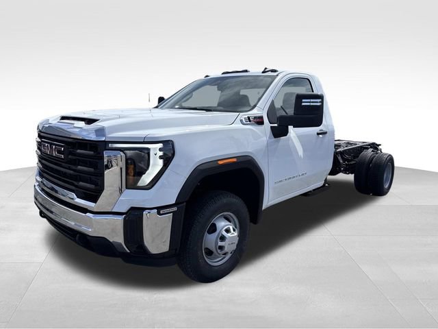 New 2026 GMC Sierra 3500 Pro w/ Convenience Package image 6