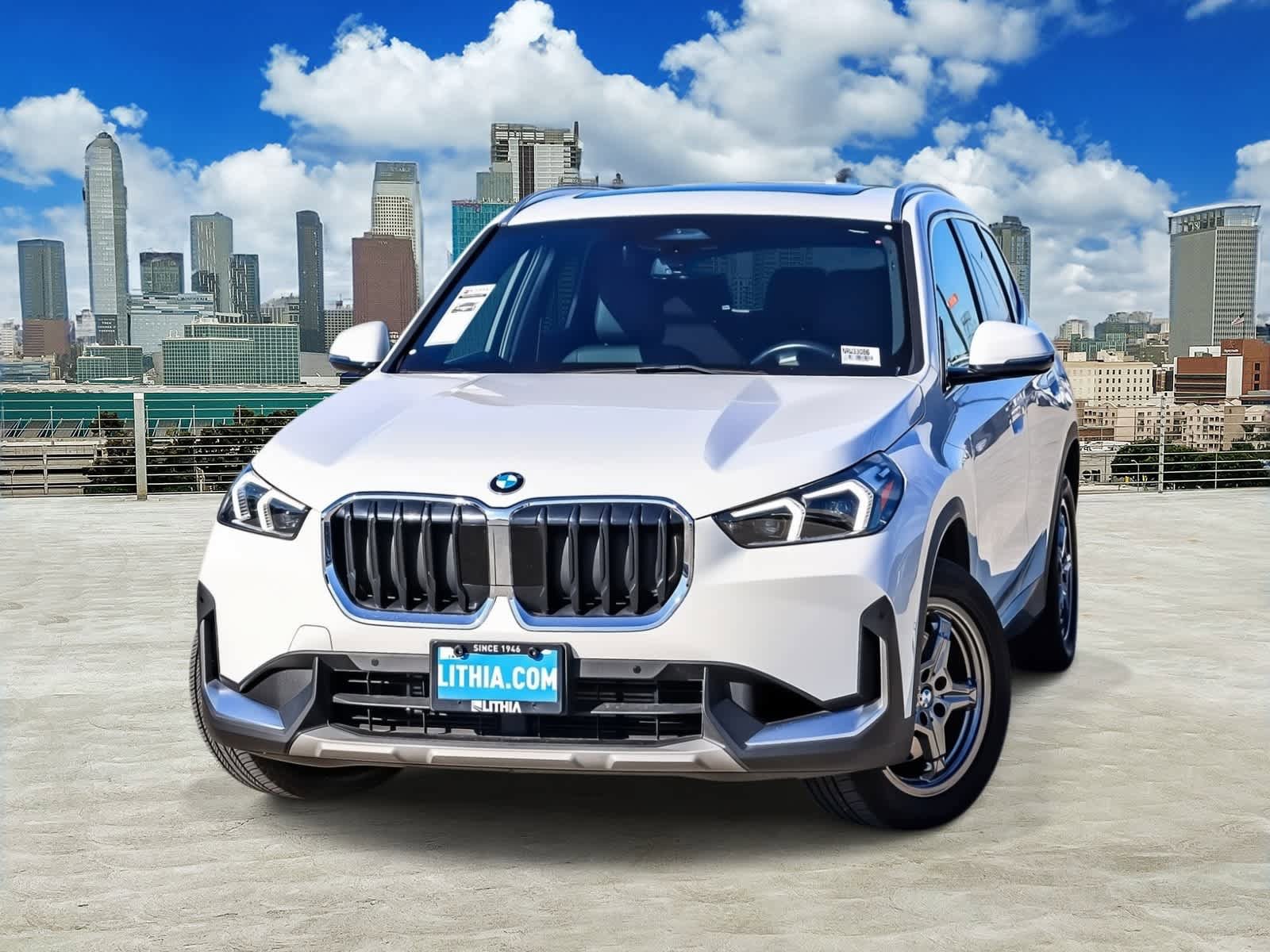 Used 2023 BMW X1 xDrive28i image 1