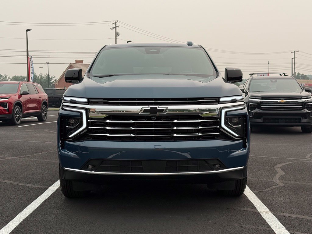 New 2026 Chevrolet Suburban LT w/ Comfort Package AWD/4WD image 2