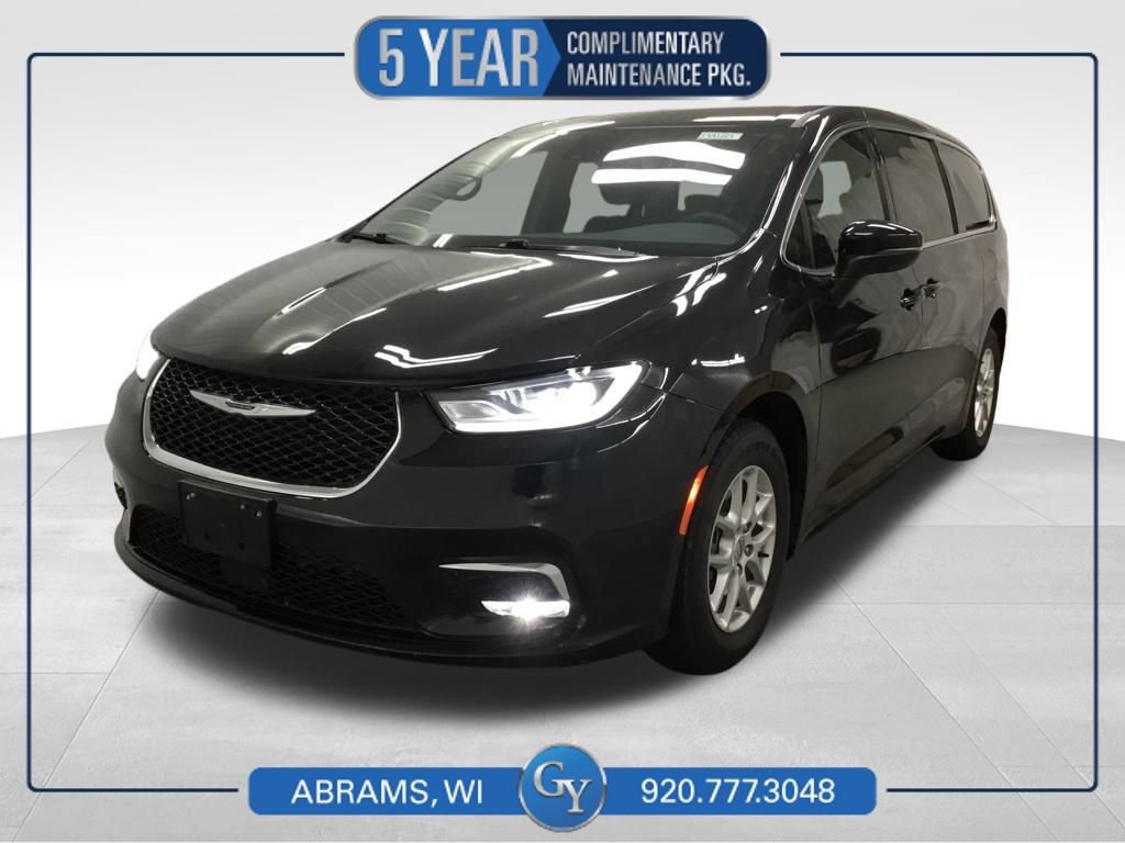 Used 2023 Chrysler Pacifica Touring
