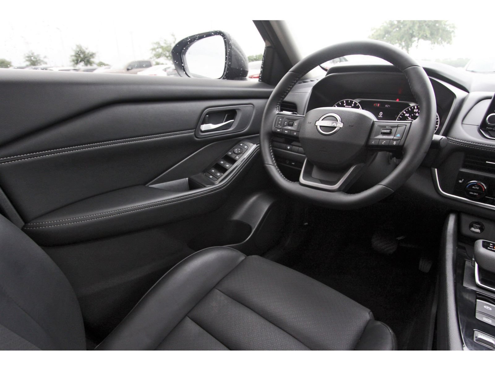 Certified 2026 Nissan Rogue SV w/ SV Premium Package FWD image 11