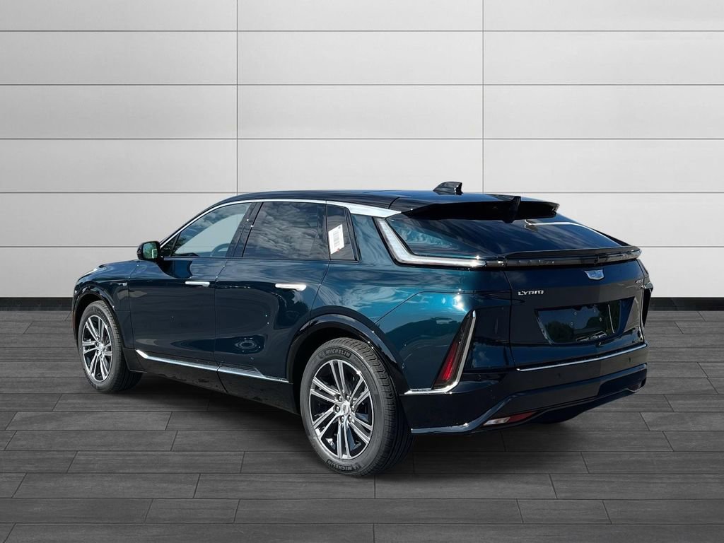 New 2025 Cadillac Lyriq Luxury image 3