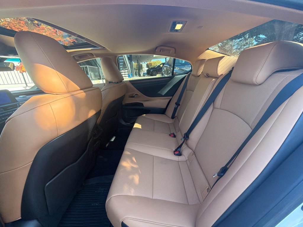 Certified 2025 Lexus ES 350 w/ Premium Package FWD image 24