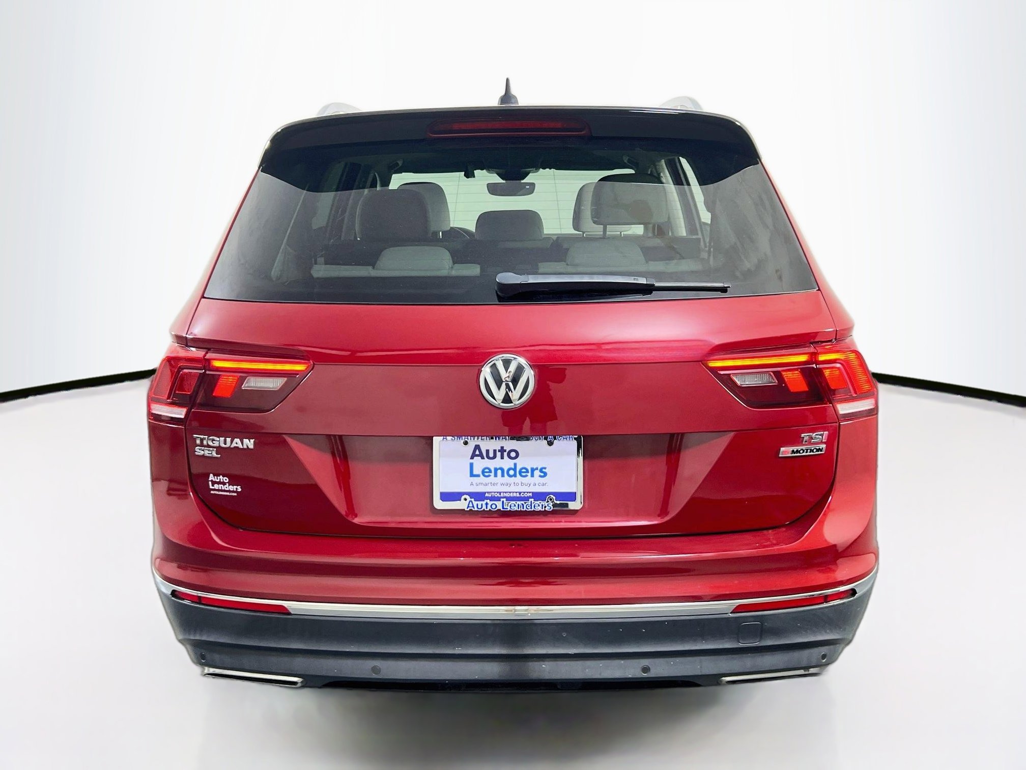 Used 2018 Volkswagen Tiguan SEL Premium w/ 3rd Row Seat Package AWD/4WD image 6
