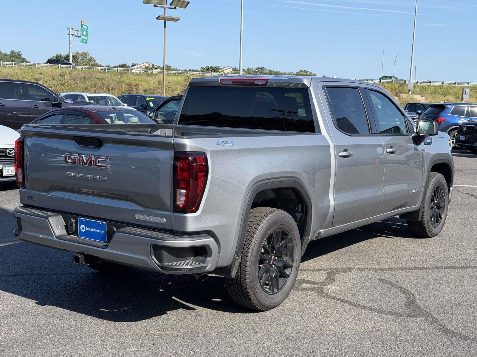 New 2026 GMC Sierra 1500 Elevation AWD/4WD image 2