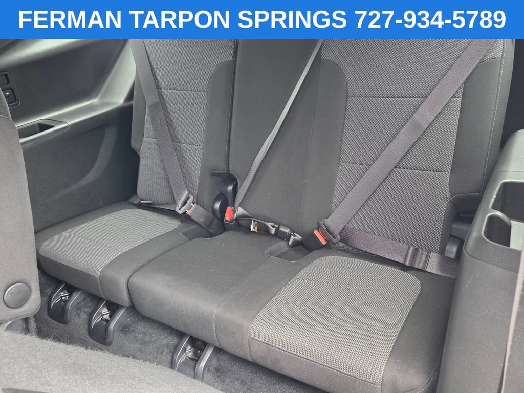 Certified 2023 Chevrolet Traverse LT FWD image 16
