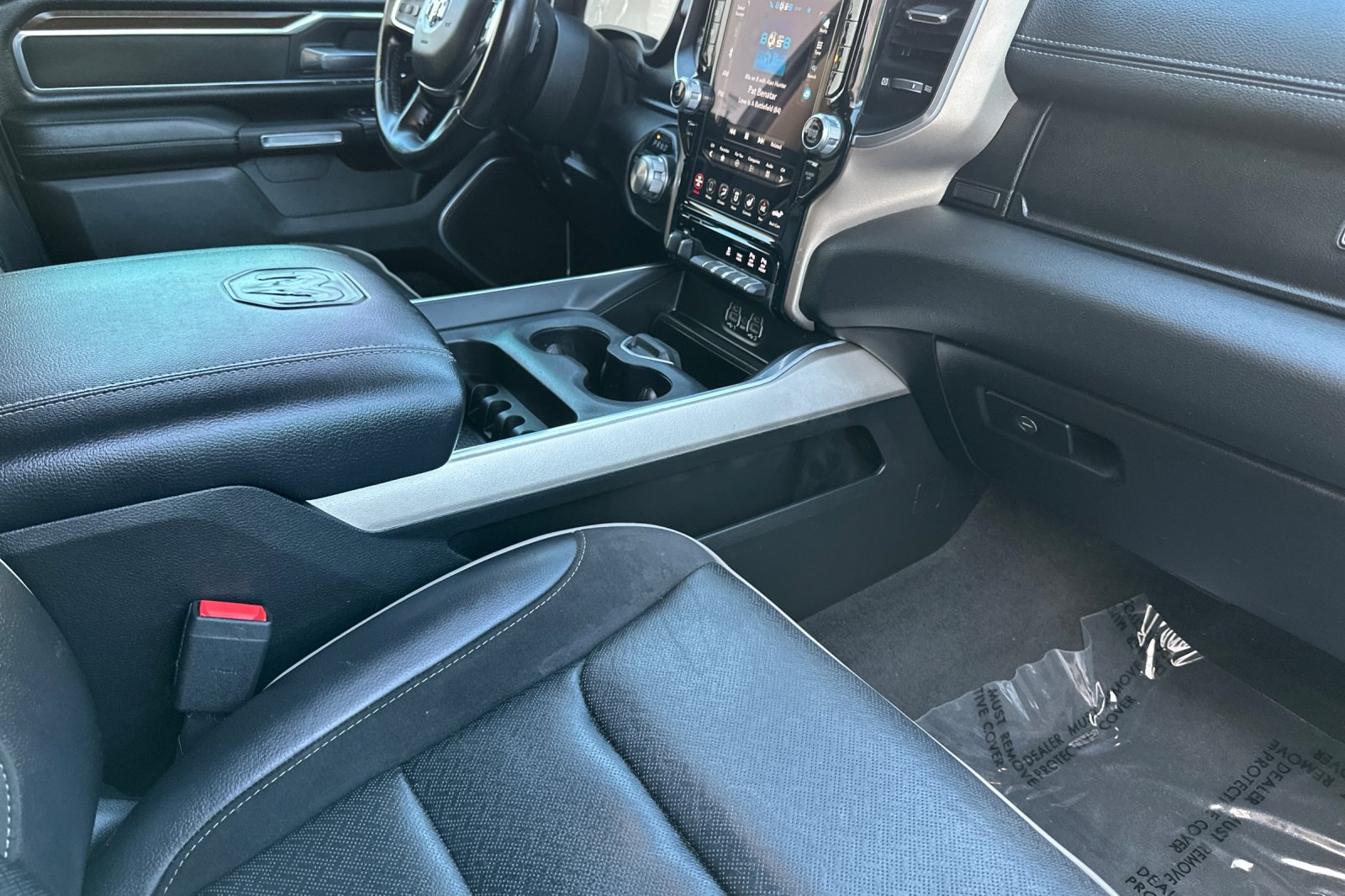 Used 2021 RAM 1500 Laramie AWD/4WD image 18