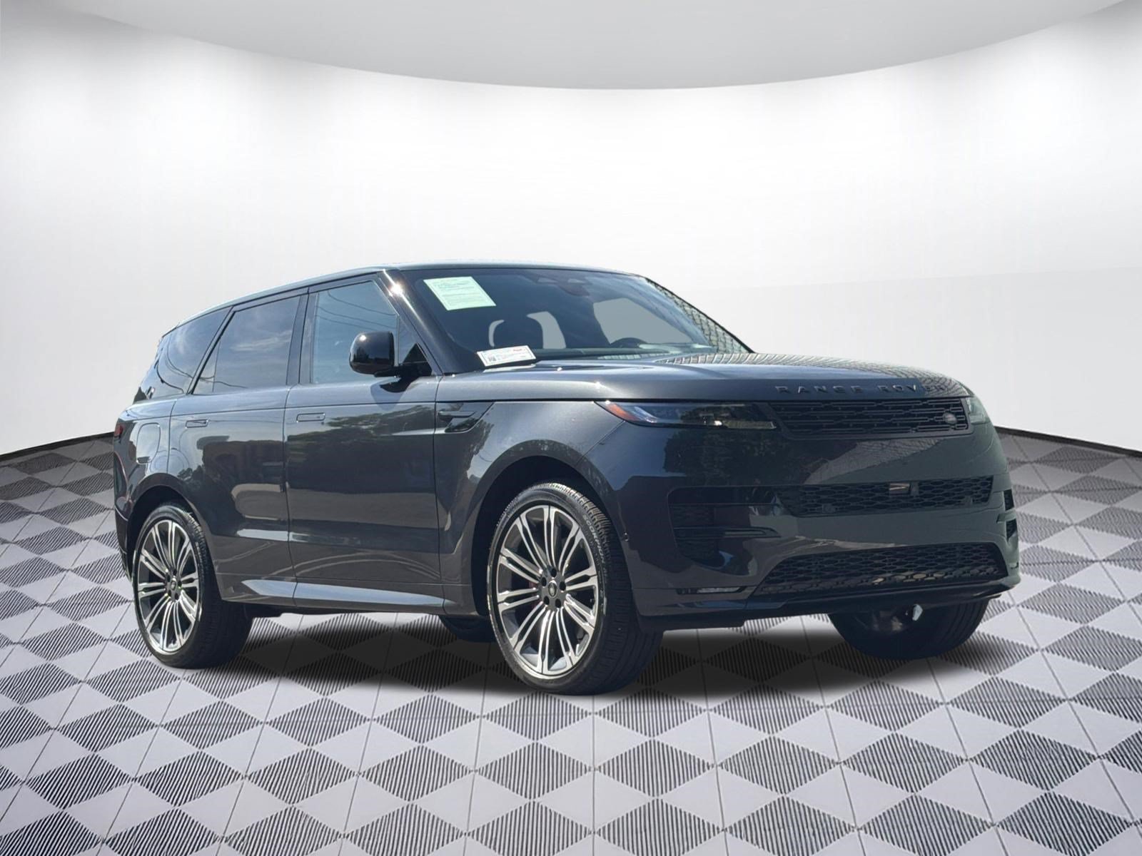 Used 2025 Land Rover Range Rover Sport Dynamic SE AWD/4WD image 7