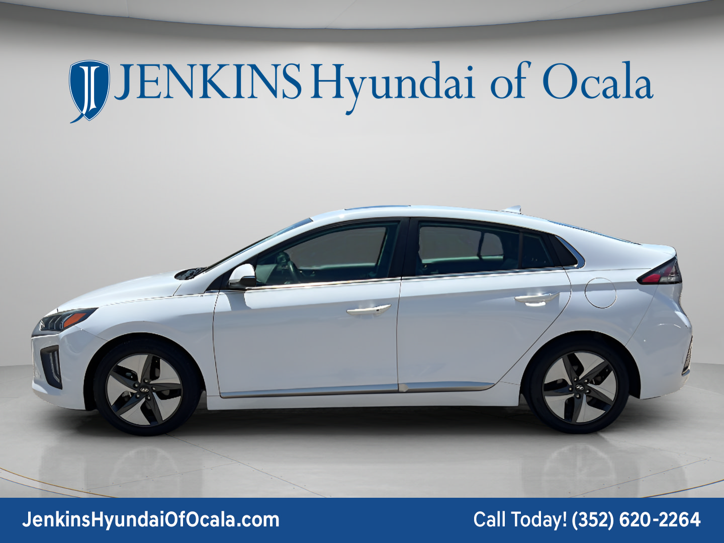 Certified 2021 Hyundai Ioniq Limited FWD image 6