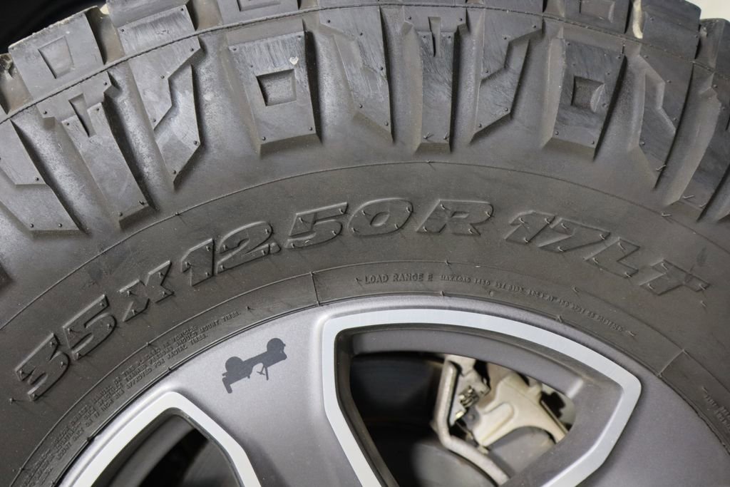 Used 2019 Jeep Wrangler Unlimited Sport image 32