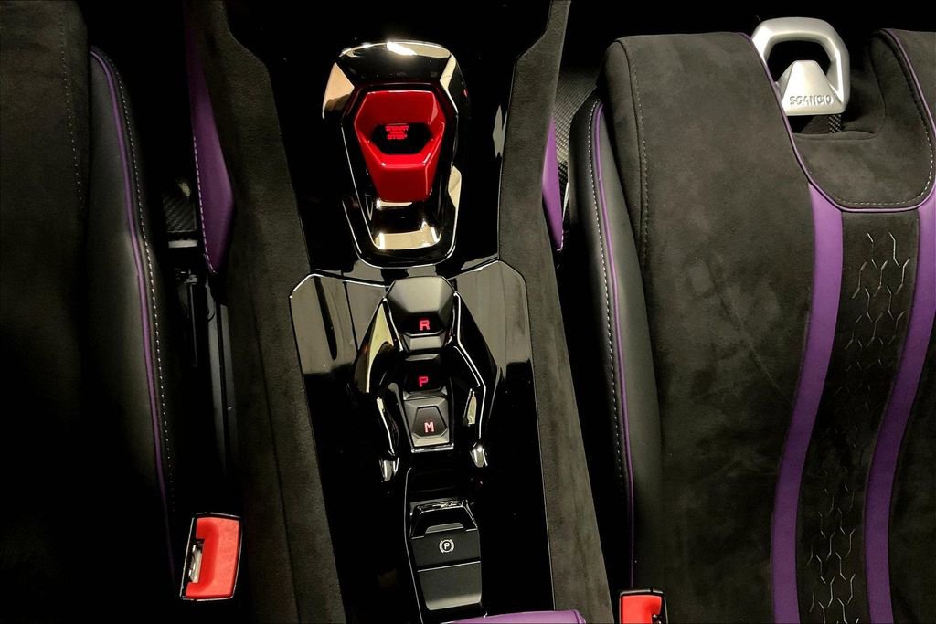 Used 2024 Lamborghini Huracan Tecnica image 12
