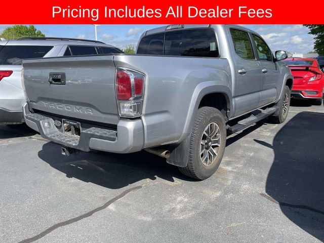 Used 2020 Toyota Tacoma TRD Sport AWD/4WD image 4