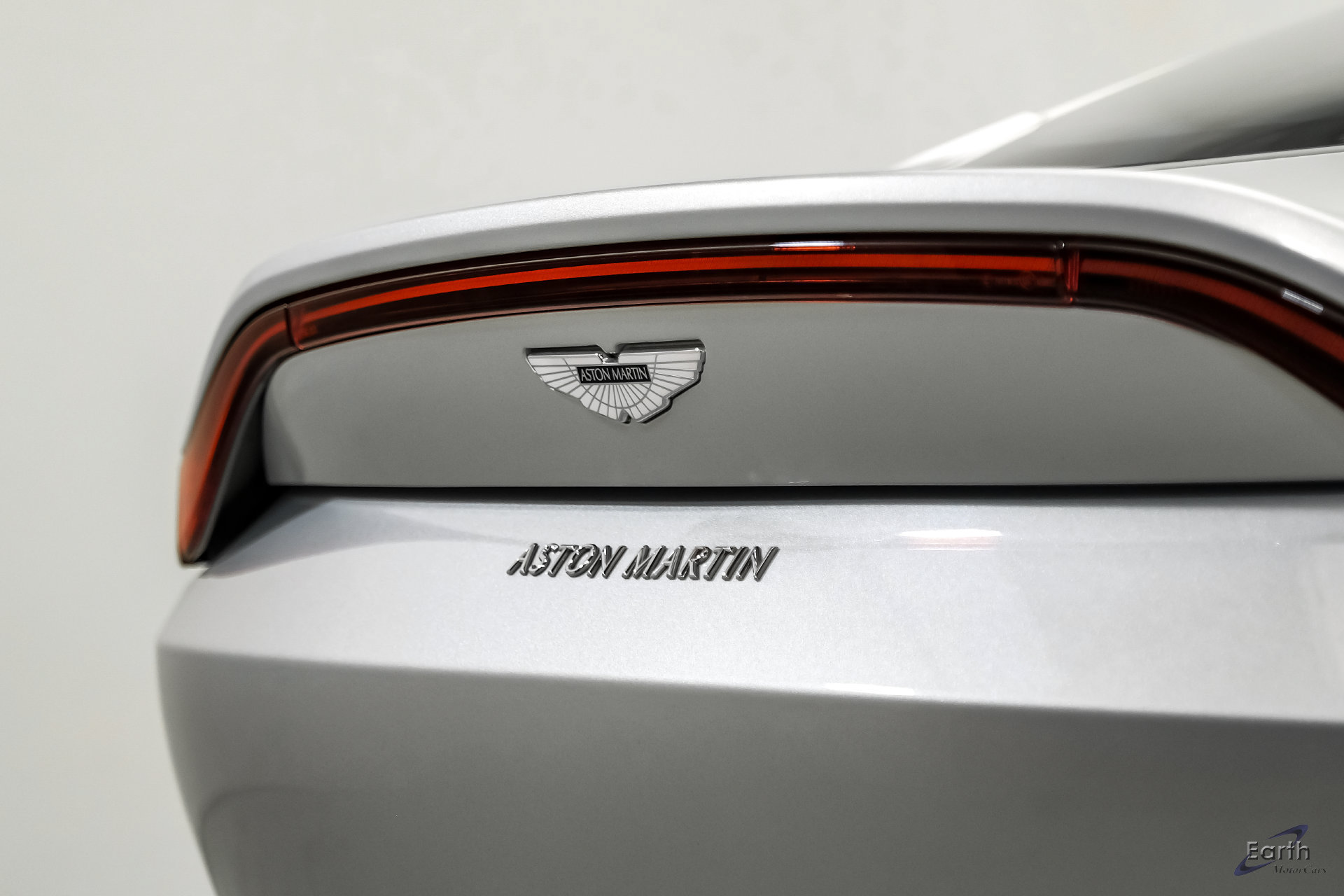 Used 2020 Aston Martin V8 Vantage Coupe RWD image 16
