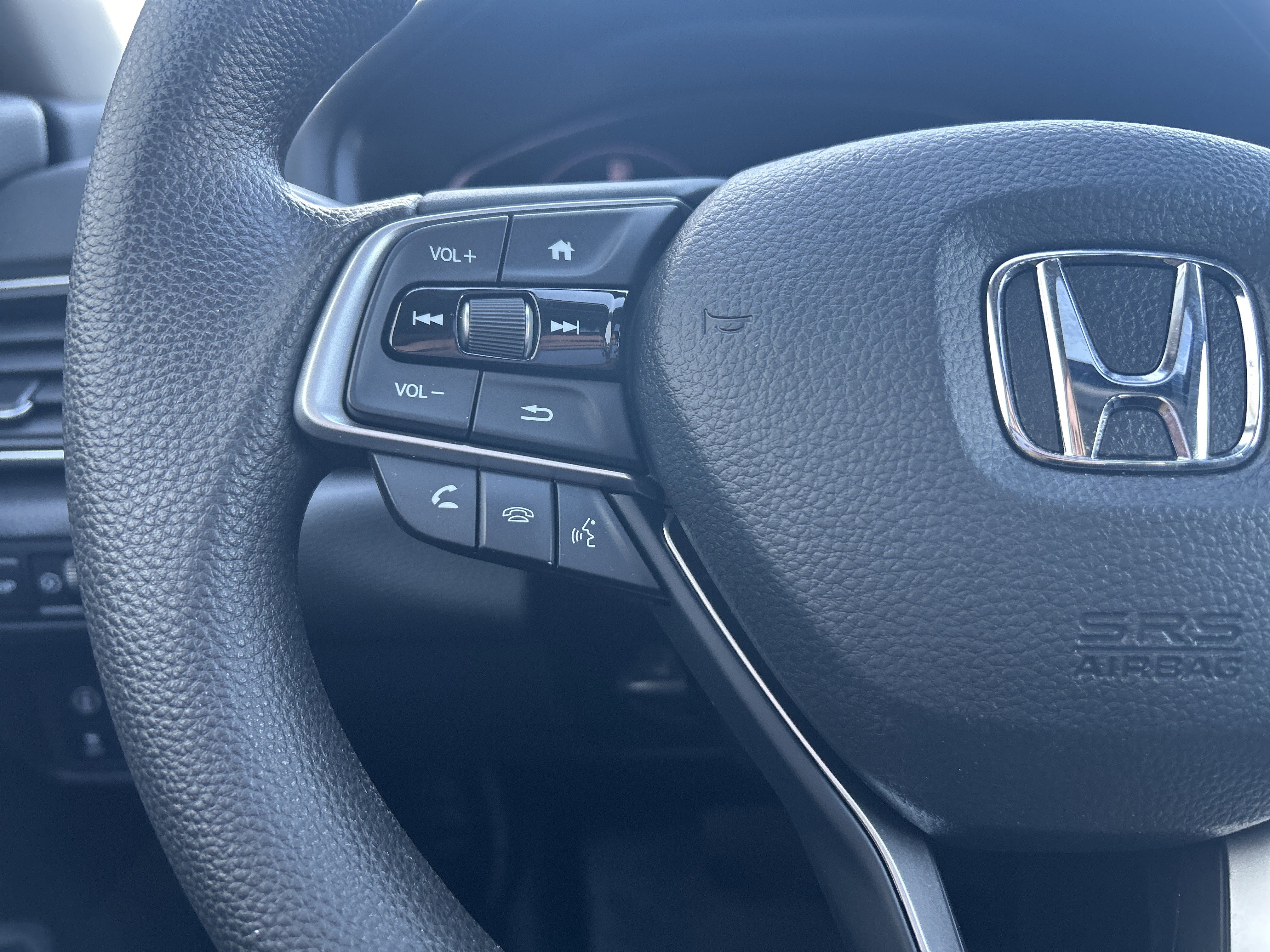 Certified 2018 Honda Accord EX image 18