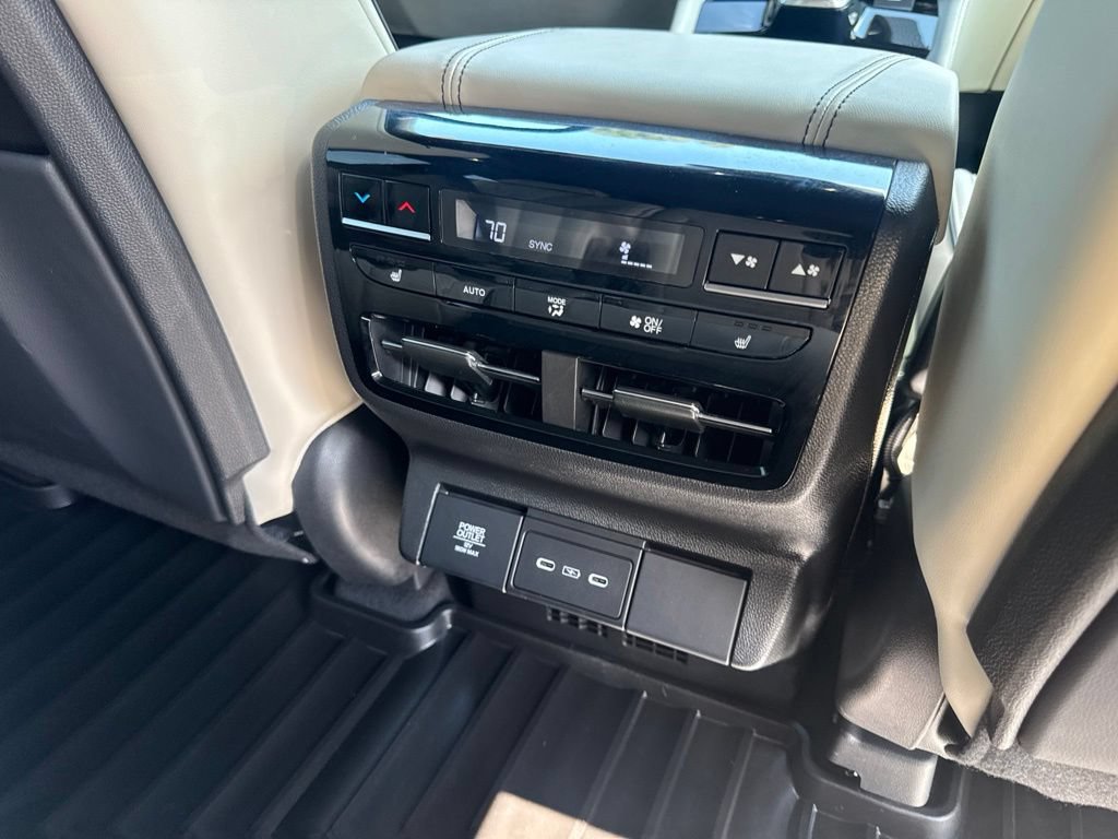 Used 2025 Acura MDX Type S AWD/4WD image 26