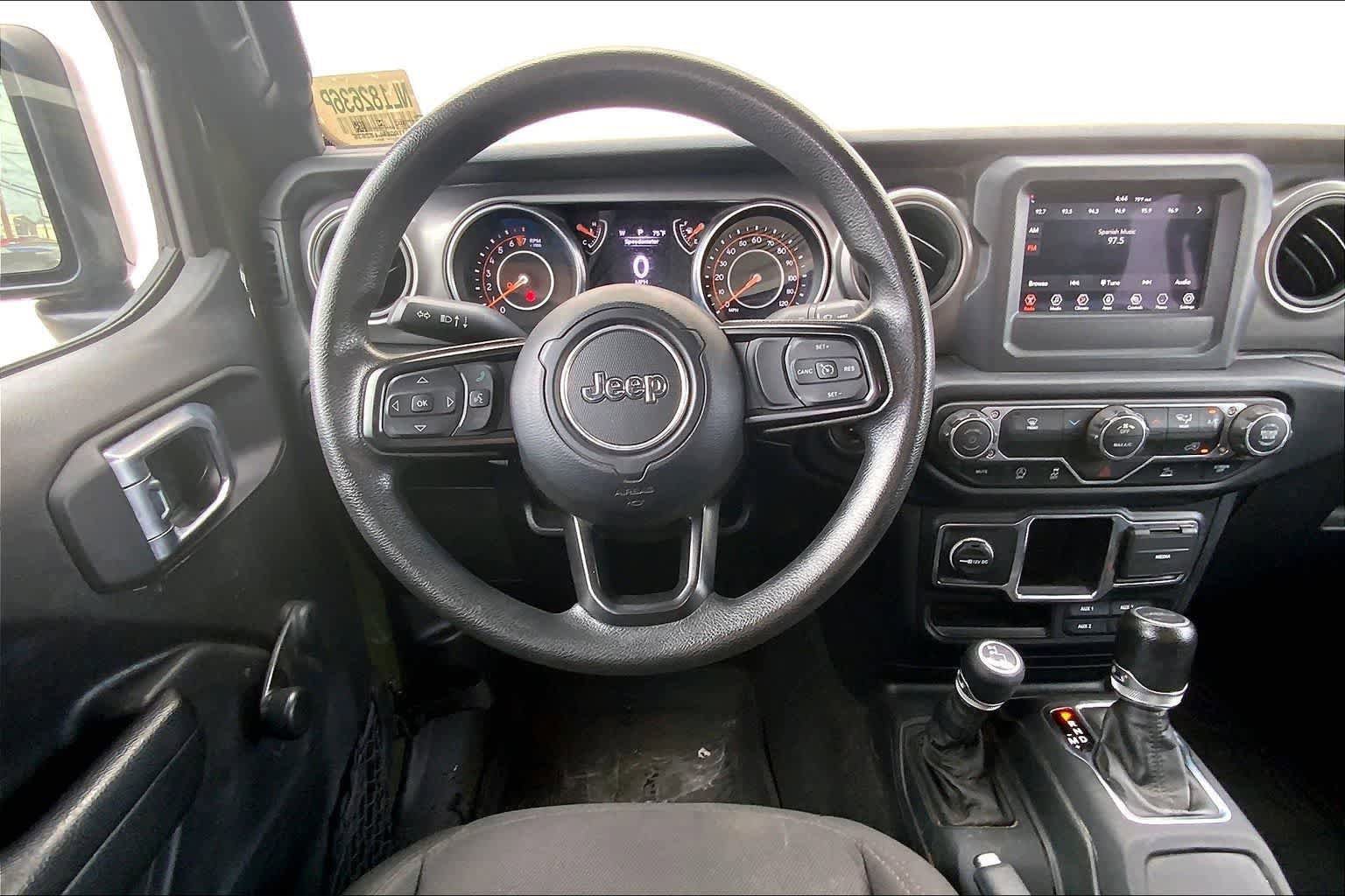 Used 2022 Jeep Gladiator Sport AWD/4WD image 14