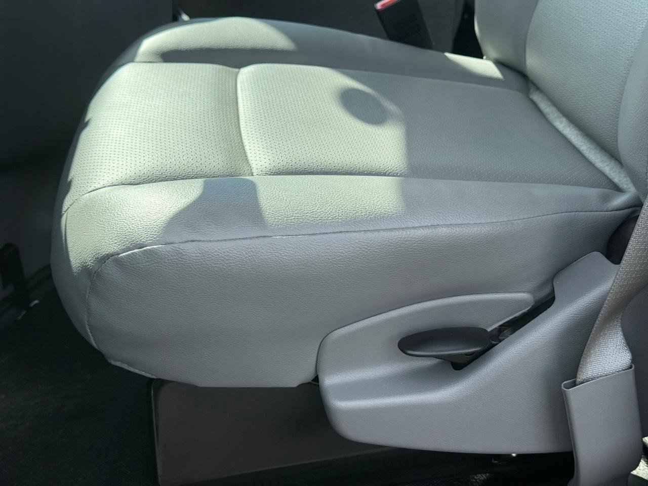 New 2026 Ford E-450 and Econoline 450 Super Duty w/ Power Equipment Group RWD image 21