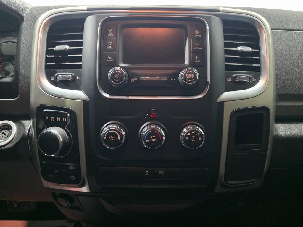 Used 2019 RAM 1500 Classic SLT image 13