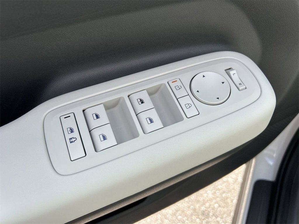 New 2026 Hyundai Santa Fe SE image 21