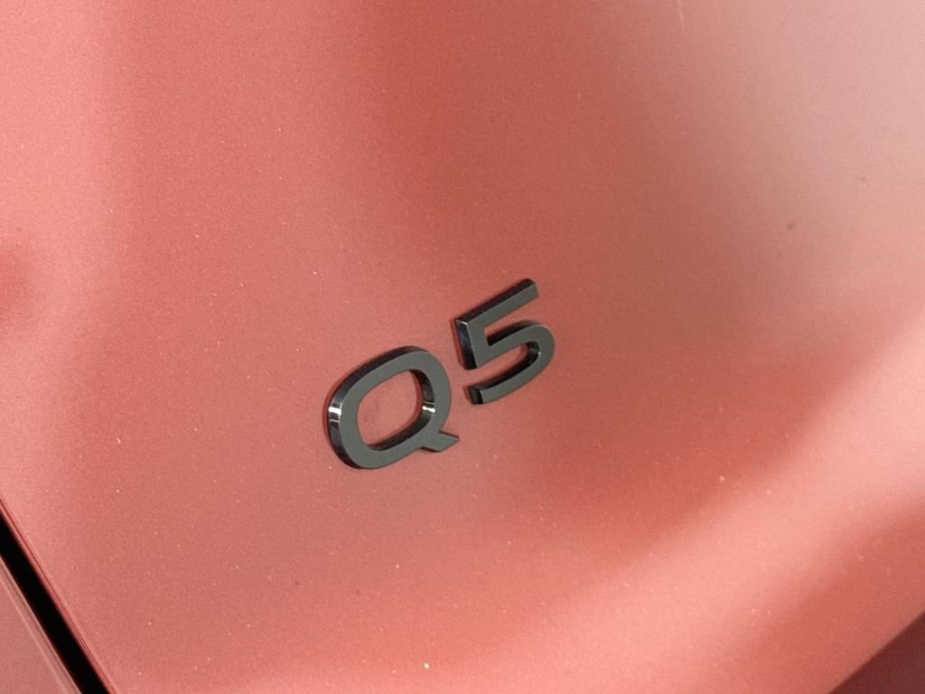 Used 2025 Audi Q5 Premium AWD/4WD image 22