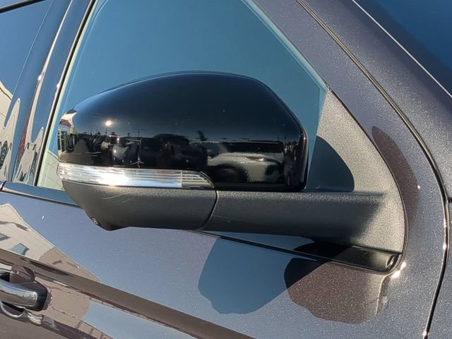 Used 2025 Ford Expedition Tremor AWD/4WD image 12