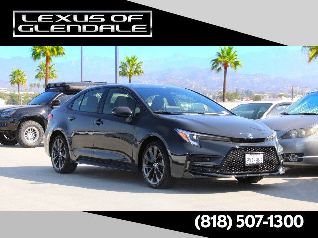 Used 2025 Toyota Corolla SE w/ SE Premium Package FWD image 1