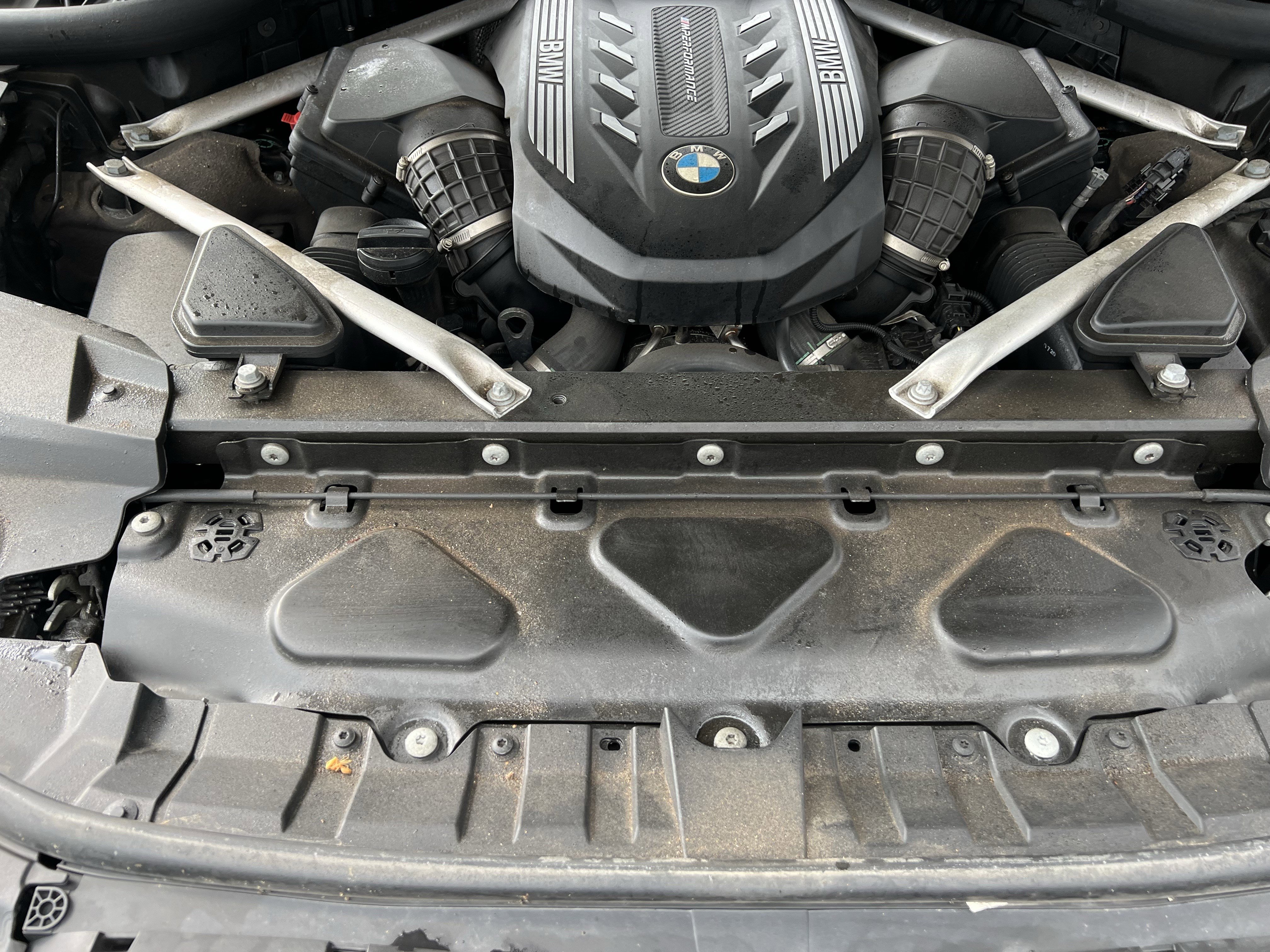 Used 2021 BMW X7 M50i w/ Dynamic Handling Package image 36