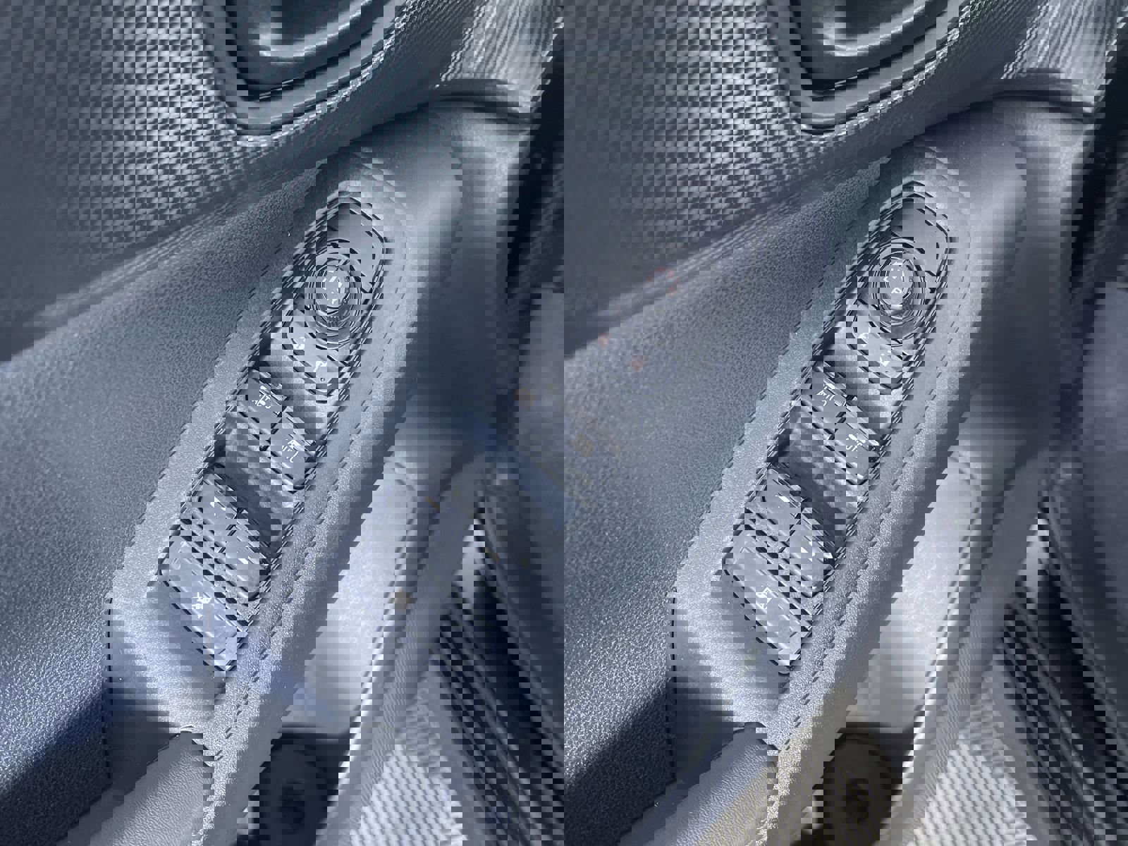 Certified 2025 Subaru Crosstrek 2.0i Premium w/ Crosstrek Mirror Package image 14