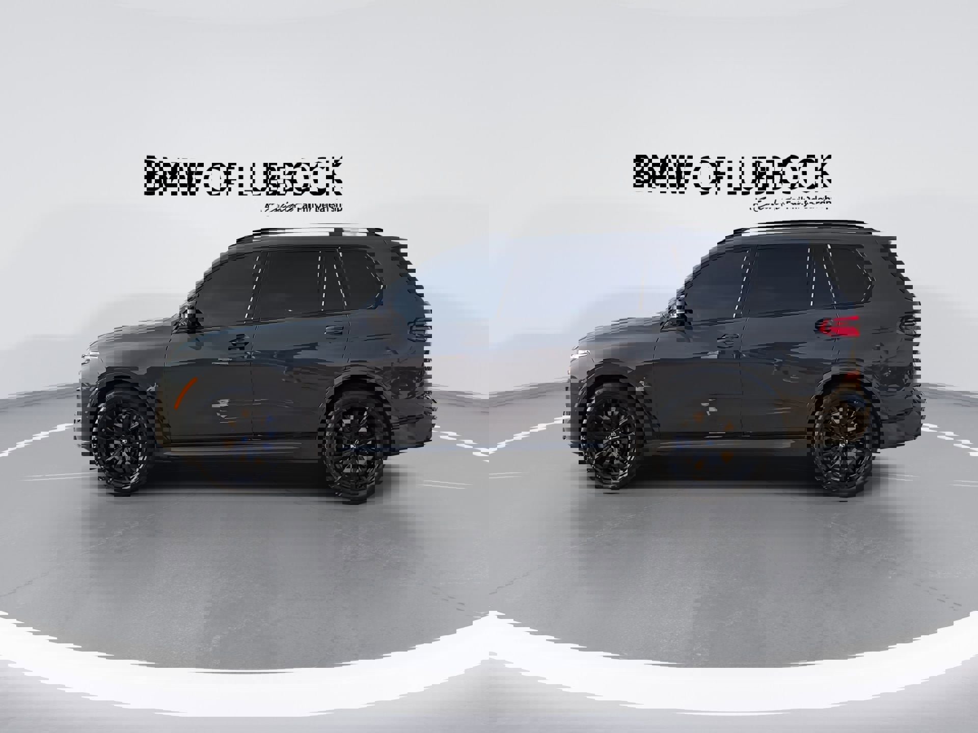 Used 2025 BMW X7 M60i image 5