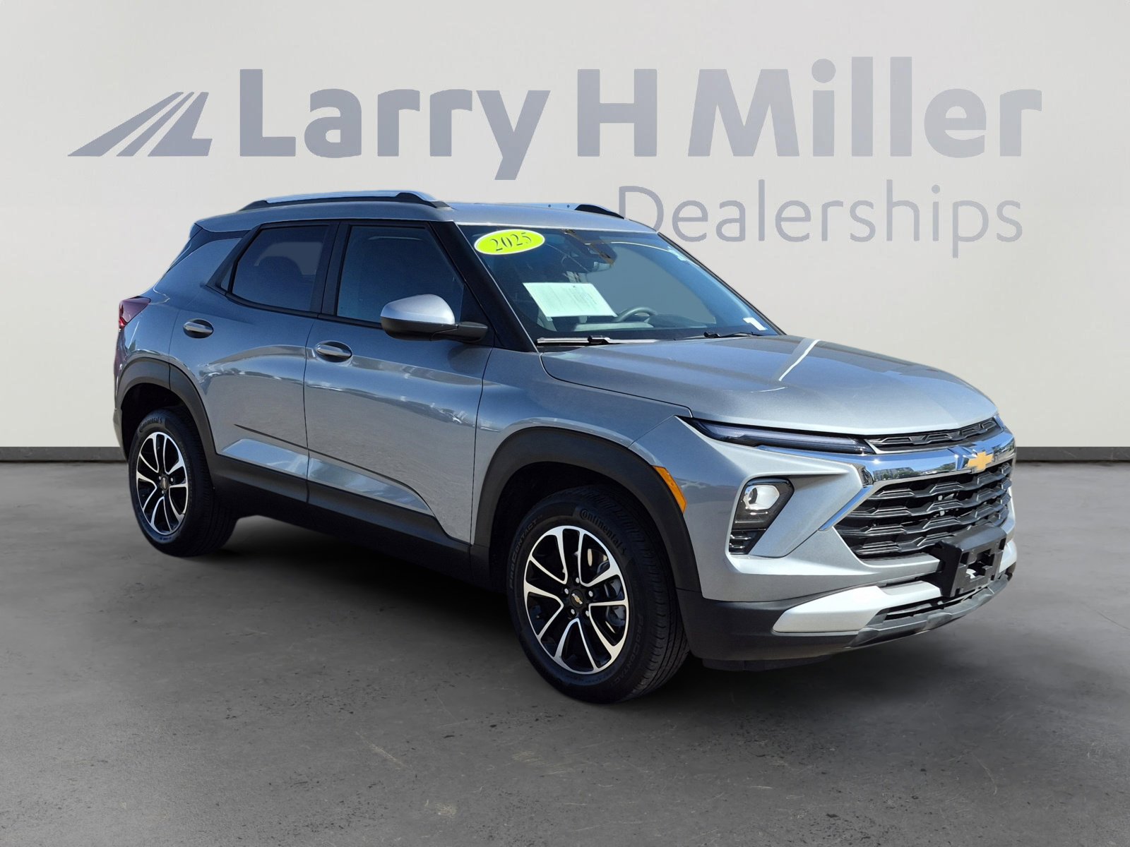 Used 2025 Chevrolet TrailBlazer LT AWD/4WD image 13