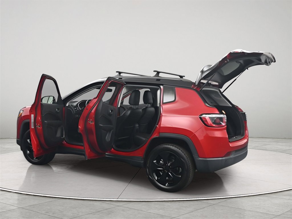 Used 2020 Jeep Compass Latitude image 31