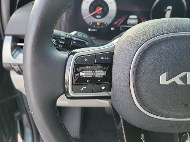 Used 2024 Kia Carnival SX Prestige FWD image 17