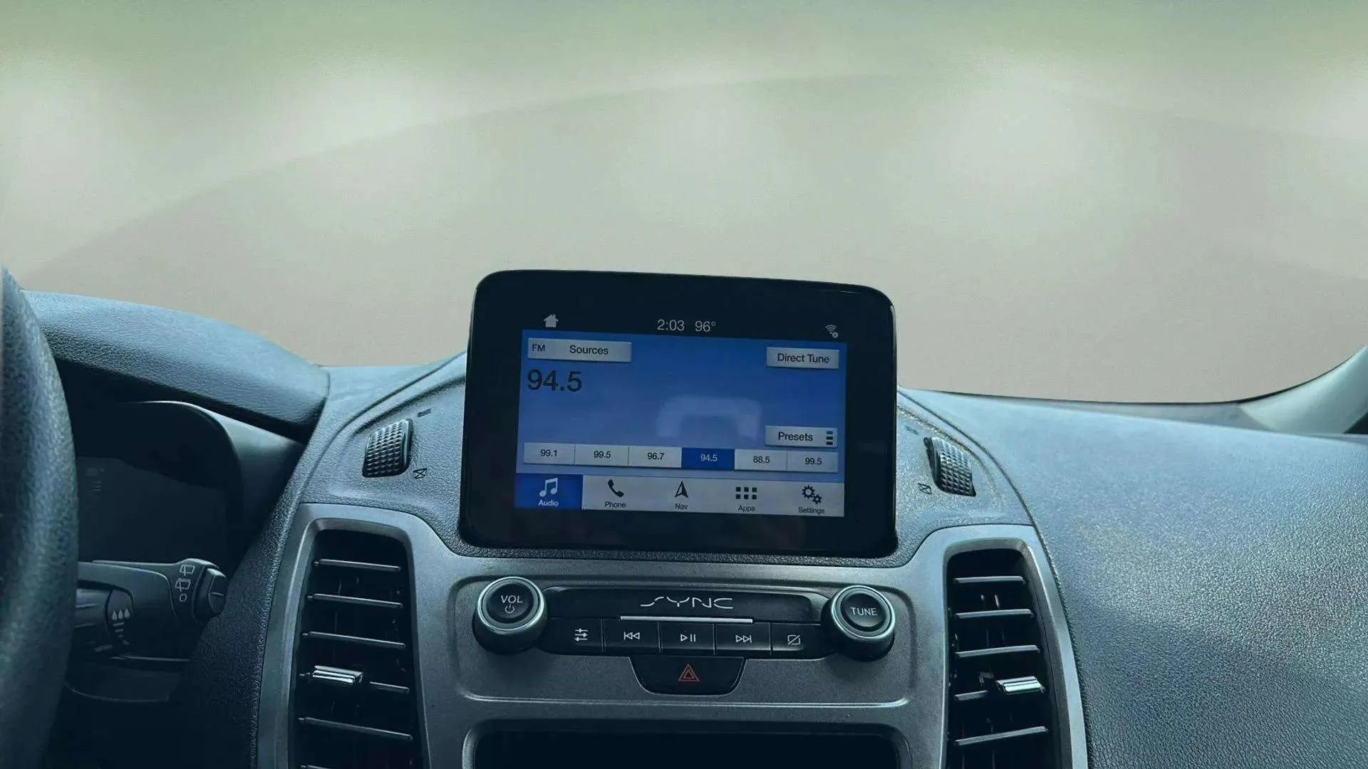 Used 2020 Ford Transit Connect XLT image 39