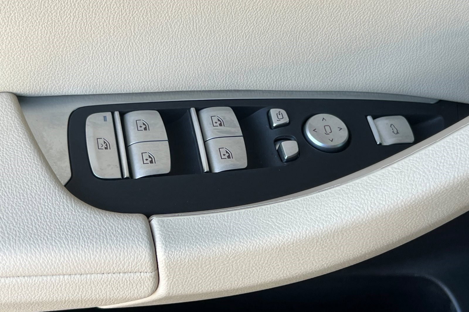 Certified 2024 BMW X3 M40i w/ Premium Package image 13