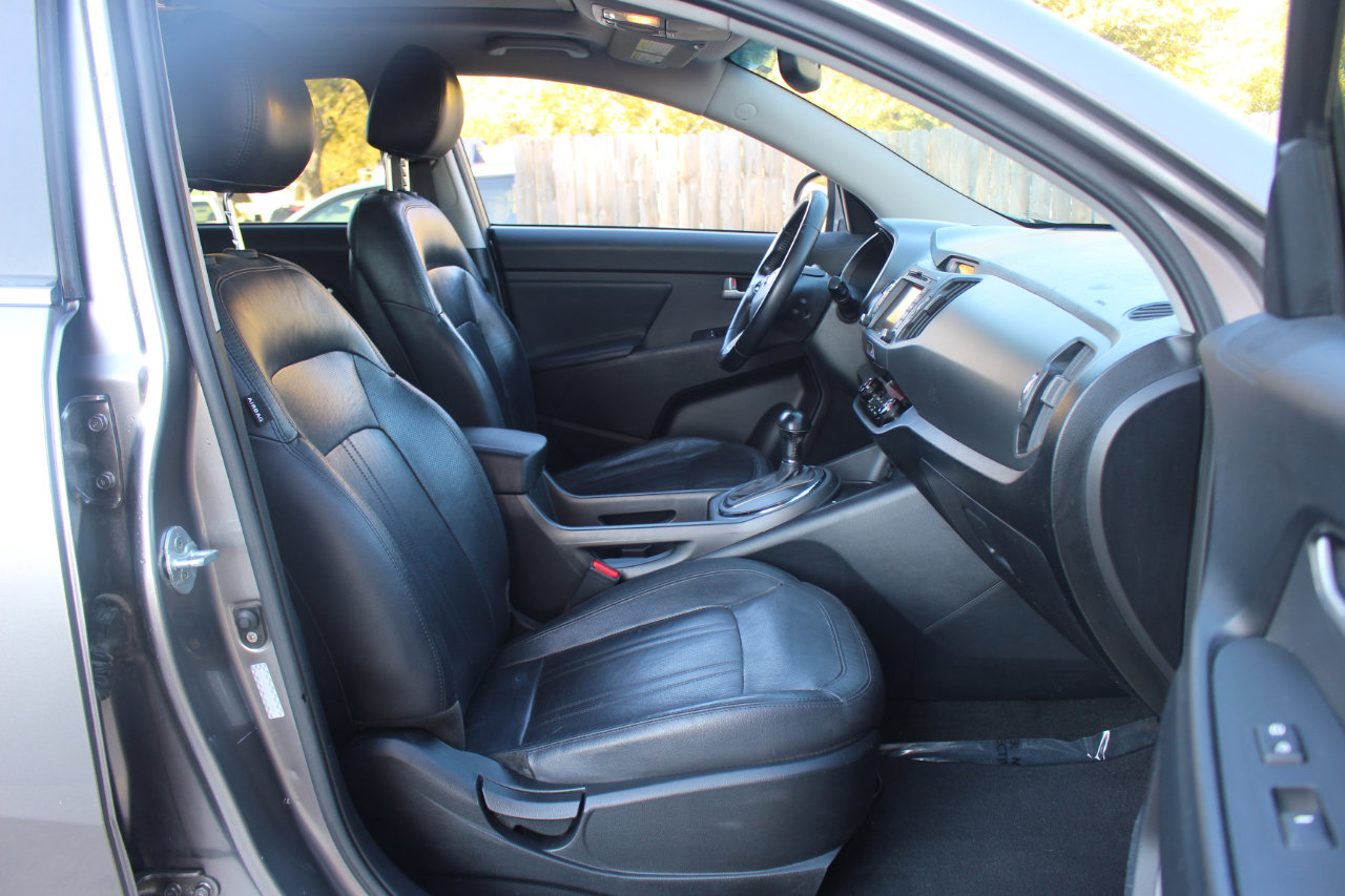 Used 2013 Kia Sportage EX w/ EX Premium Pkg image 39