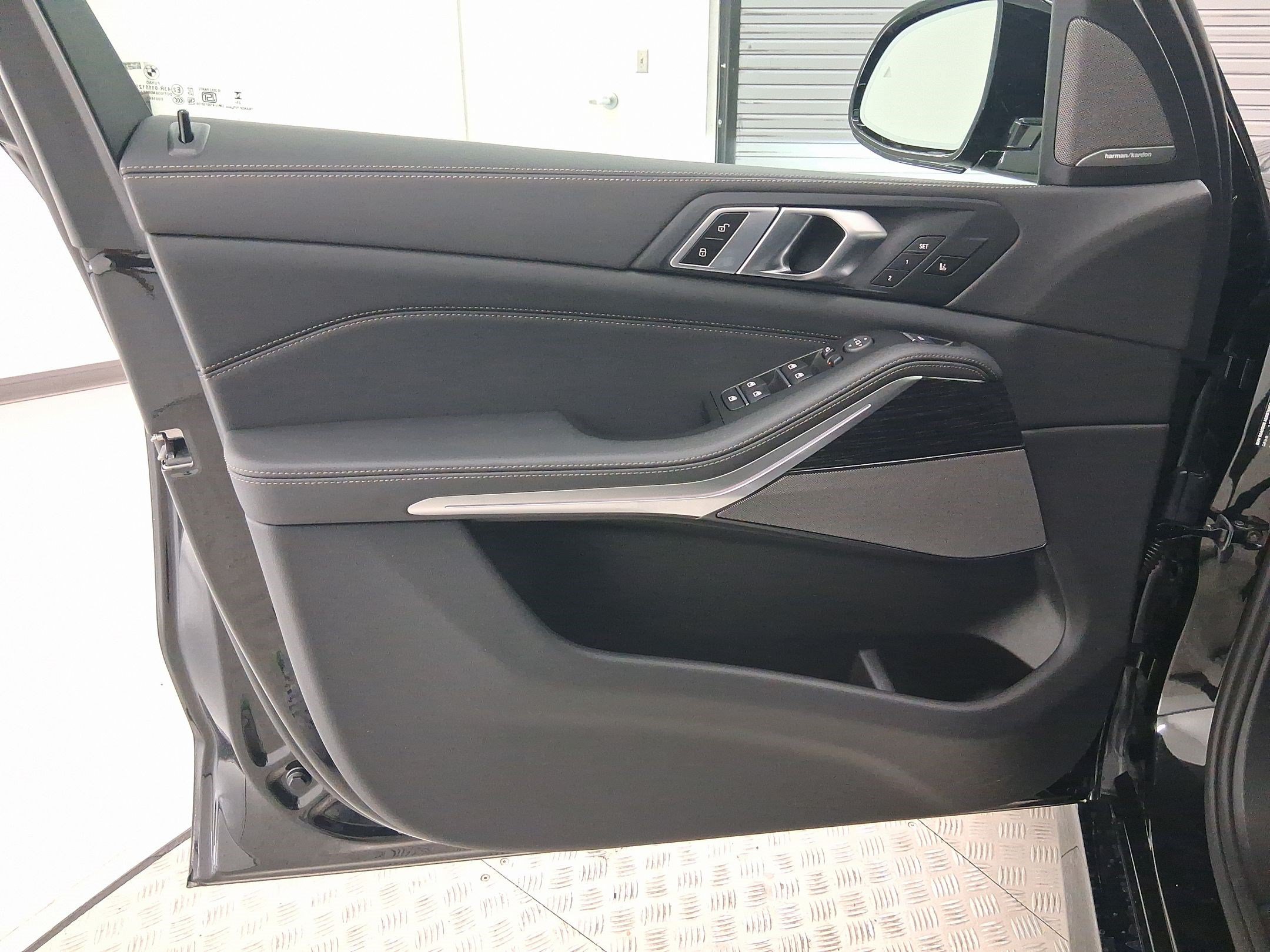 New 2026 BMW X5 sDrive40i w/ M Sport Package RWD image 13