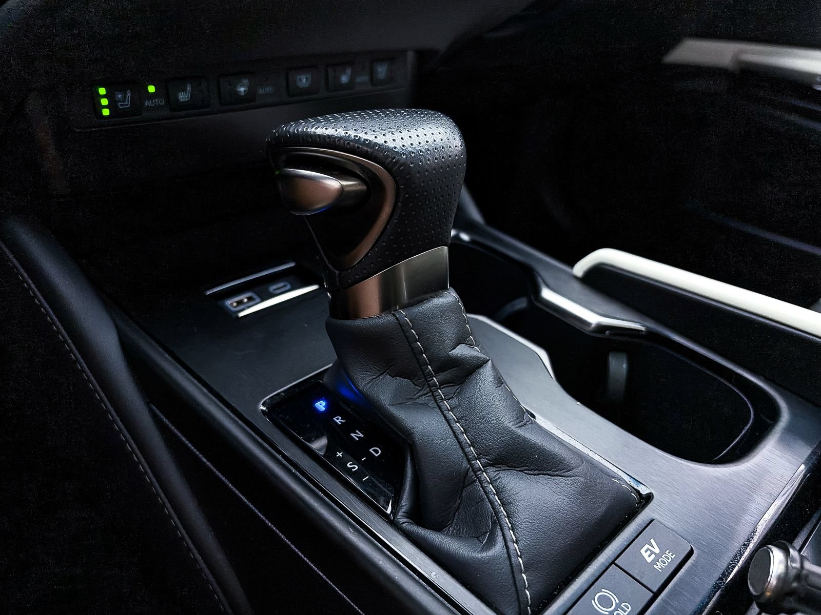 Used 2024 Lexus ES 300h F Sport FWD image 37