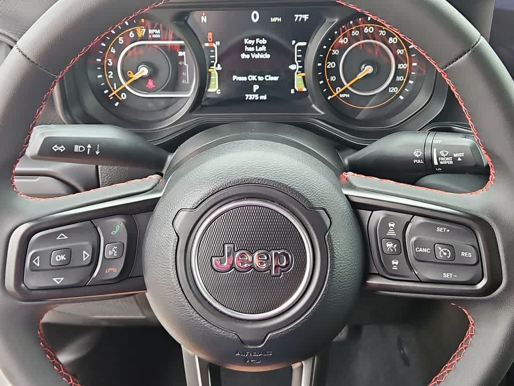 Used 2024 Jeep Gladiator Rubicon AWD/4WD image 19