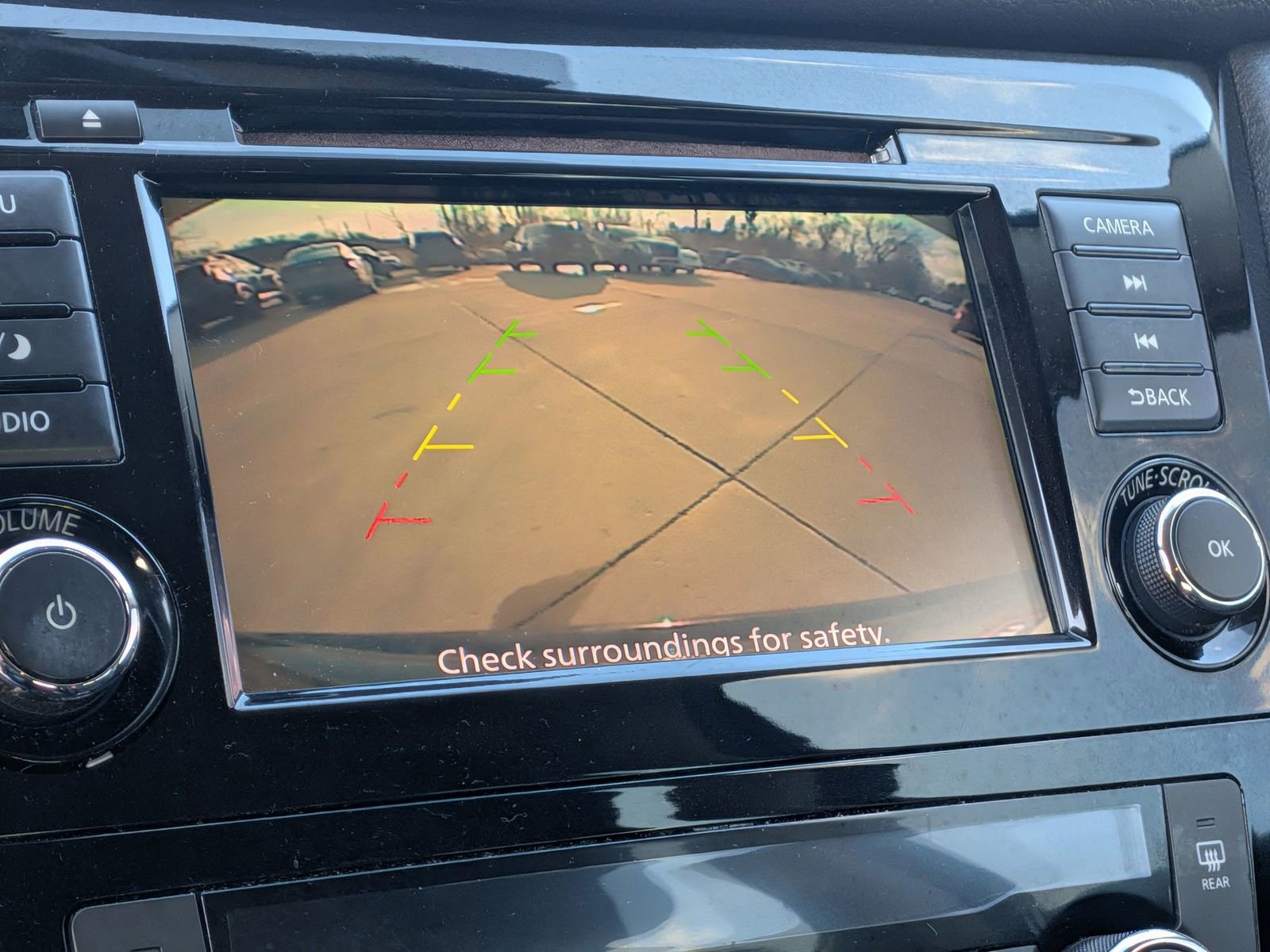 Certified 2018 Nissan Rogue SV image 15