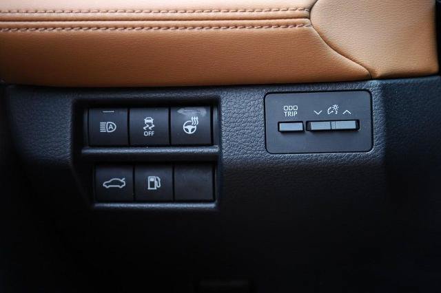 Used 2019 Toyota Avalon Limited w/ Protection Package FWD image 20