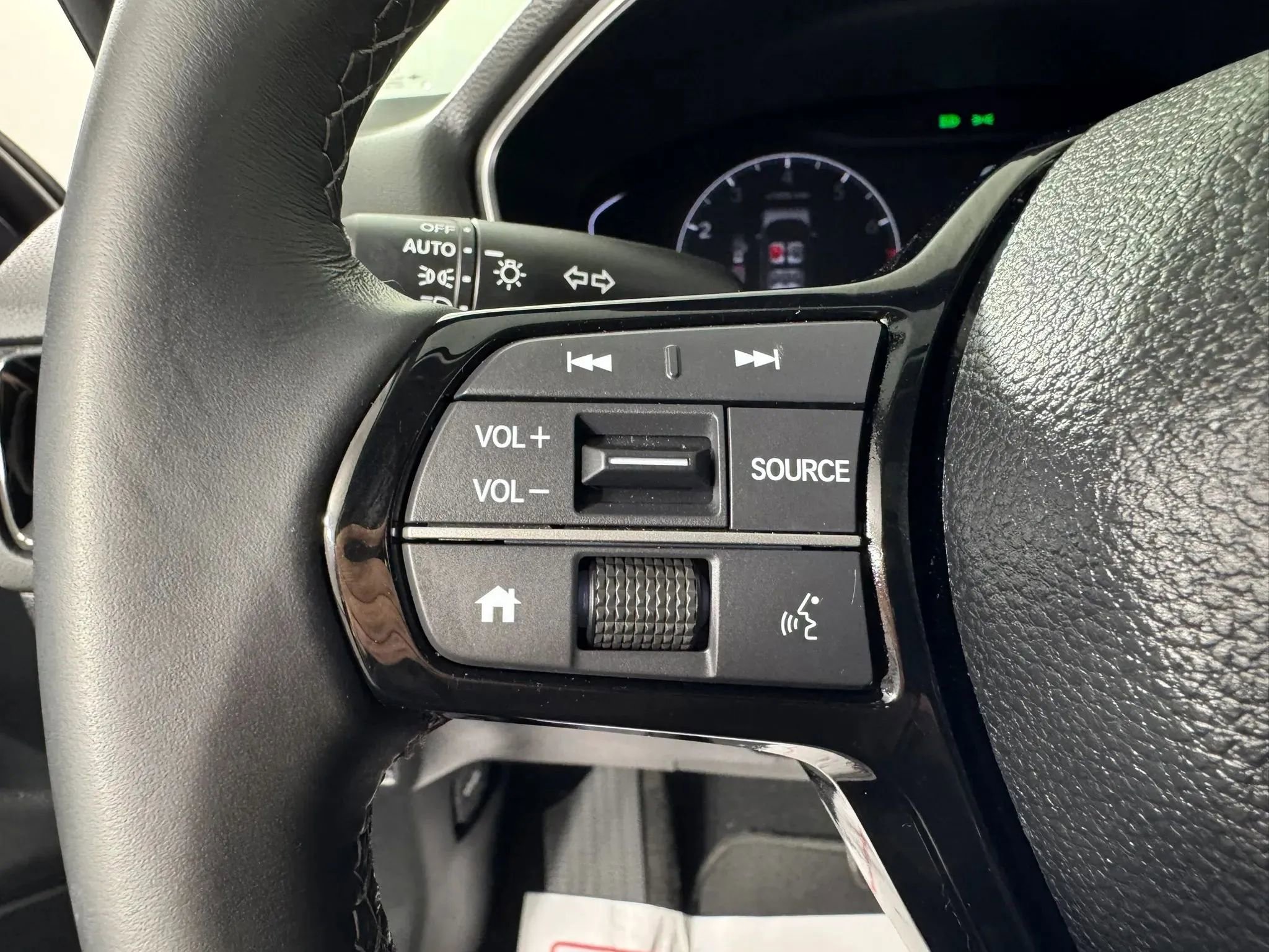 Used 2024 Honda Civic EX-L image 15