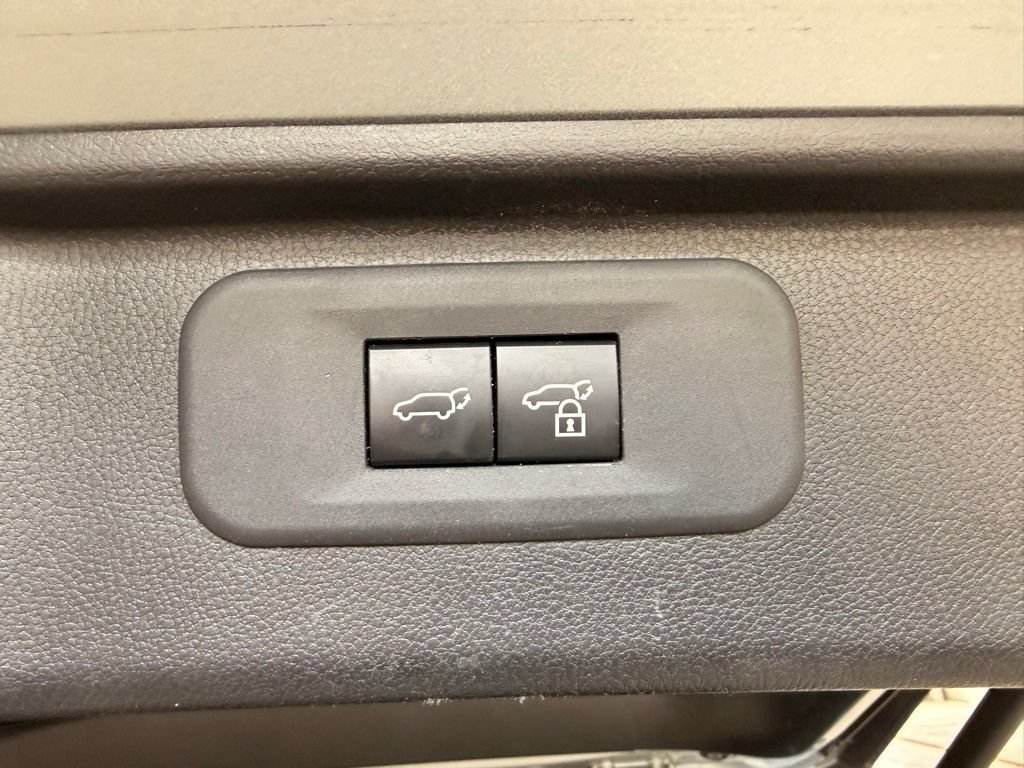 Used 2024 Toyota Grand Highlander AWD Hybrid image 9