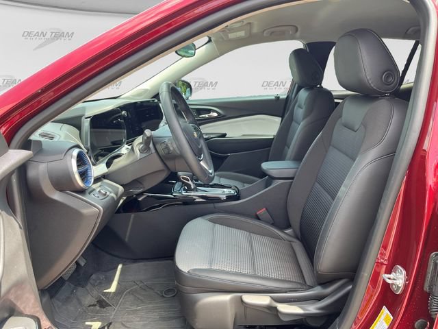 Used 2024 Chevrolet Trax LT w/ Driver Confidence Package FWD image 10