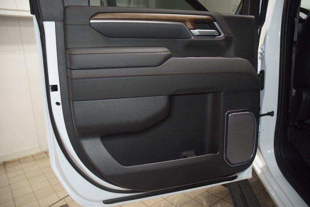 New 2026 Chevrolet Silverado 3500 High Country w/ High Country Premium Package AWD/4WD image 49