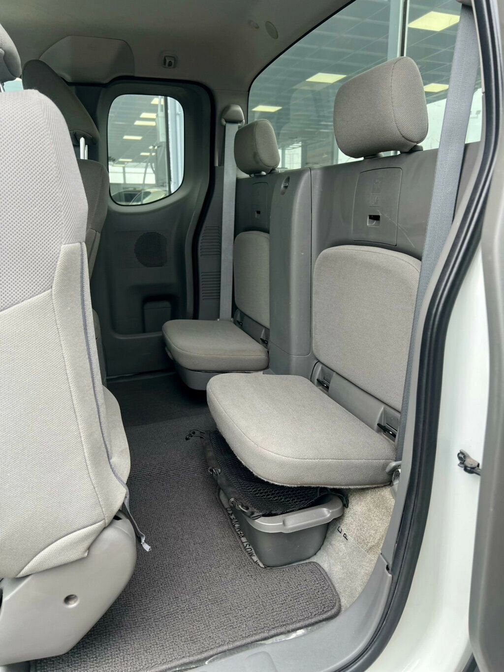 Used 2015 Nissan Frontier S image 13