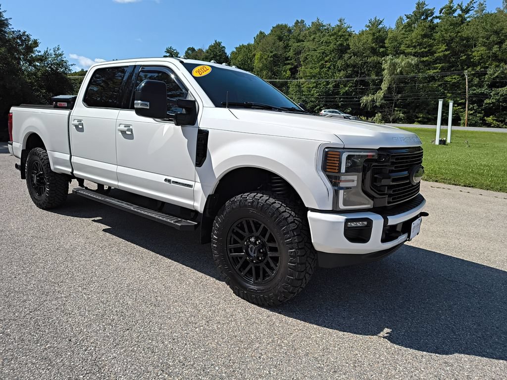 Used 2022 Ford F250 Lariat w/ Black Appearance Package AWD/4WD image 7