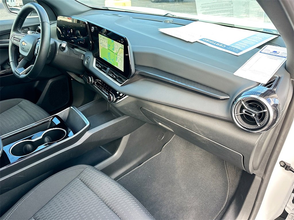 Certified 2025 Chevrolet Equinox LT image 28