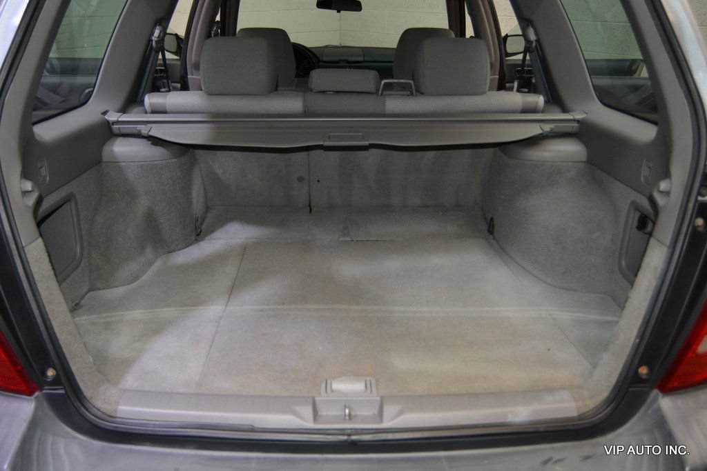 Used 2004 Subaru Forester 2.5X AWD/4WD image 29