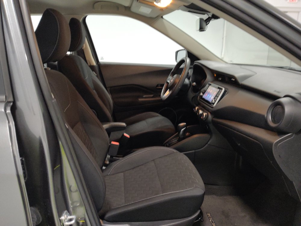 Used 2022 Nissan Kicks S w/ Interior Electronics Package FWD image 21